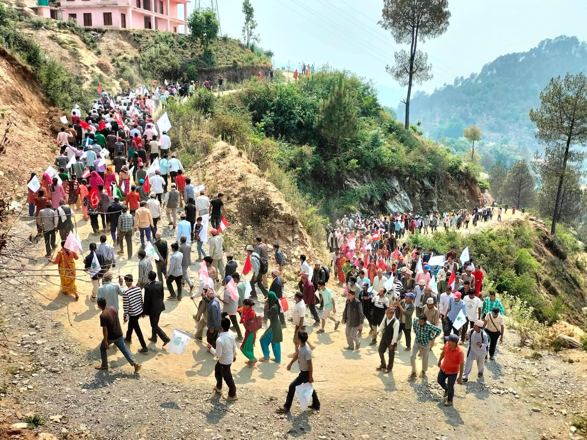 बैतडीमा सत्तागठबन्धन दलको कतै चुनावी तालमेल, कतै मित्रवत प्रतिस्पर्धा 